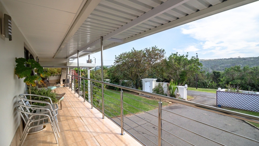 6 Bedroom Property for Sale in Gonubie North Eastern Cape